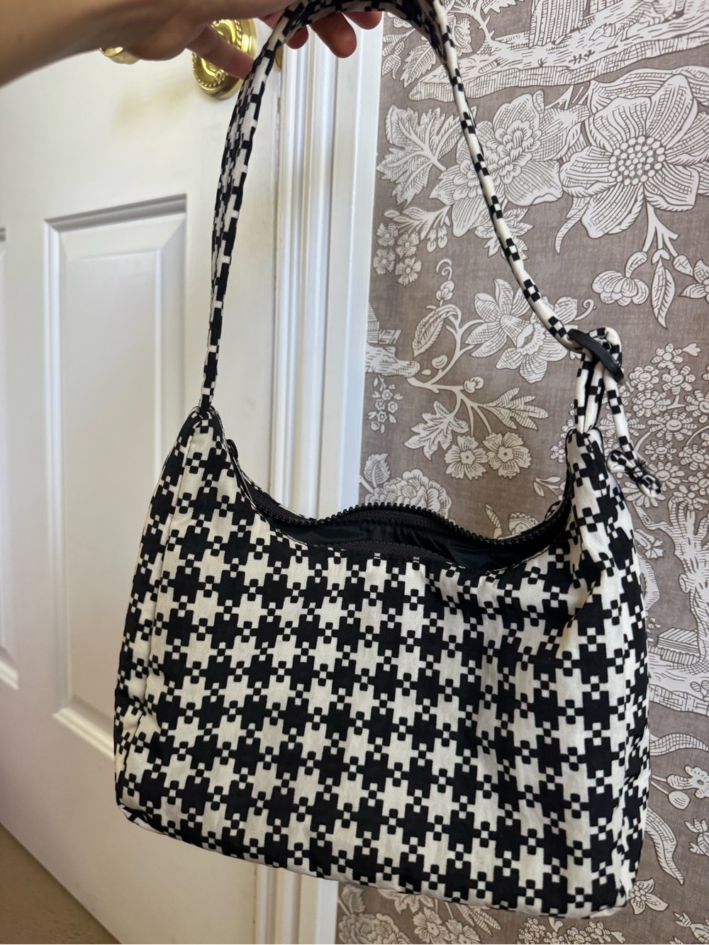 BAGGU Black & White Checker Shoulder Bag (not available anymore!!)